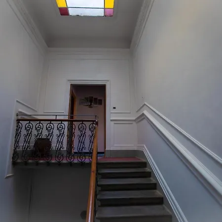 Gasthof Urban Nest ~ *