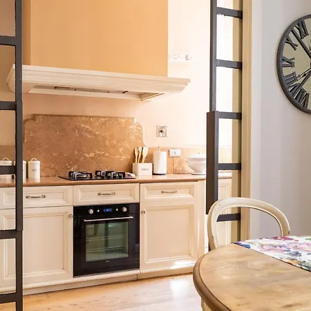 Apartmán And Roomy Near The Station And Duomo - Homeunity *