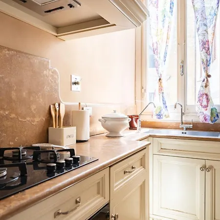 And Roomy Near The Station And Duomo - Homeunity Apartmán