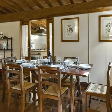 Buonarroti Big With Terrace In Oltrarno * Florencia