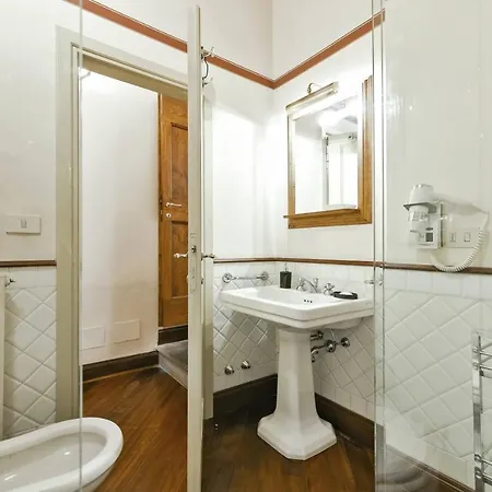 Buonarroti Big With Terrace In Oltrarno Florencia
