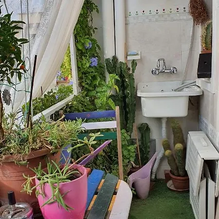 Holidays In בית הארחה פירנצה