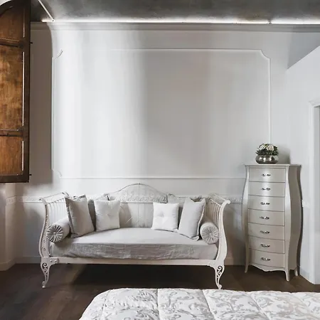 Luxury Rucellai Apartment *