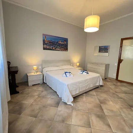 Apartment La Finestra Sul Giardino *