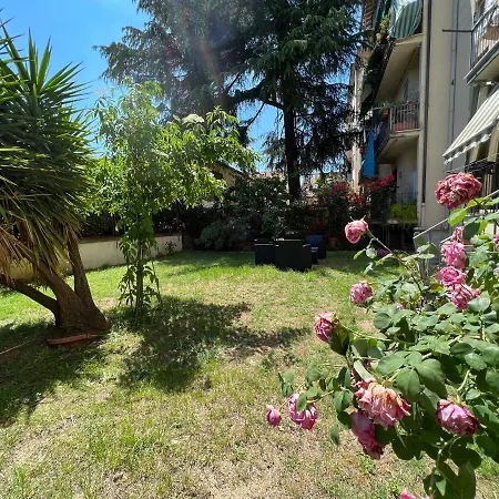 La Finestra Sul Giardino Apartment