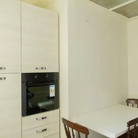 Apartment Charming Studio With Kitchen *