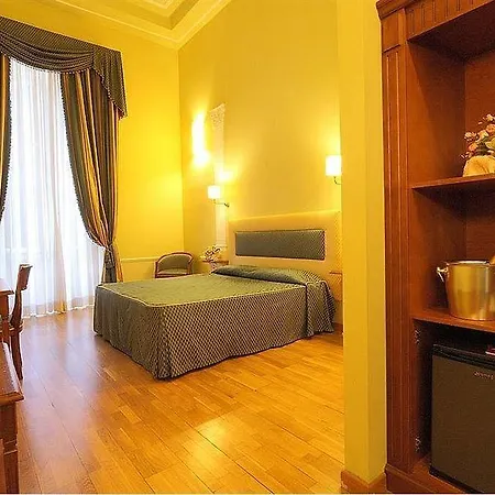 Hotel Bretagna Heritage - Alfieri Collezione 4*