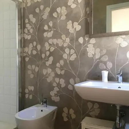 Appartement Di Charme A Due Passi Dalla Stazione