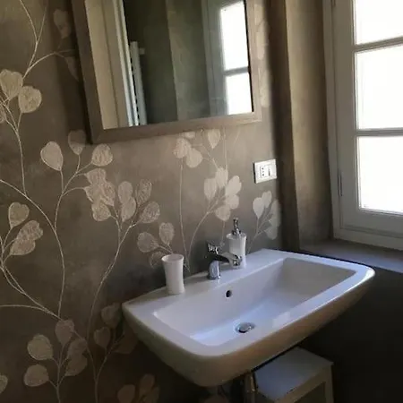 Appartement Di Charme A Due Passi Dalla Stazione Florence