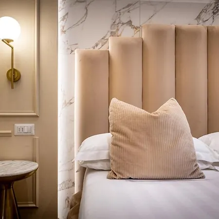 Emma Small Luxury Hotel