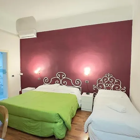 Hotel Piccolo Con Access Ztl !!! Nel Centro Storico Di !!!