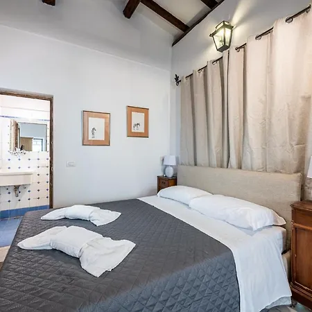 Guest house Santa Monaca Suites