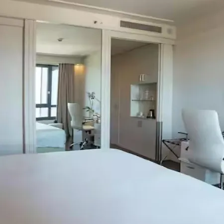 Hotel Hilton Metropole 4*