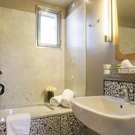 Отель Garibaldi Blu 4*