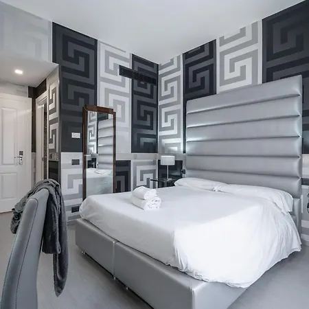 Hotel Spagna 2*