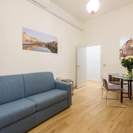 Lucky House By Mmega Apartment