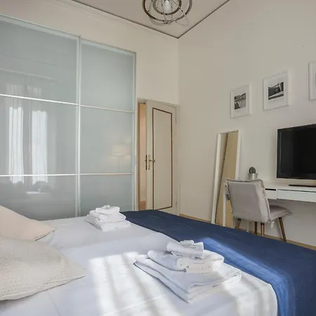 Synagogue Suite-hosted By Sweetstay Appartement