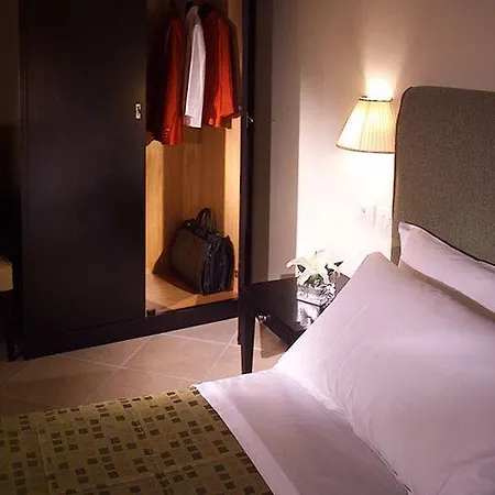 Globus Urban Hotel 4*