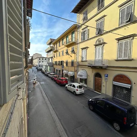Dante Alighieri - Casa Babette Bed & Breakfast Florencie