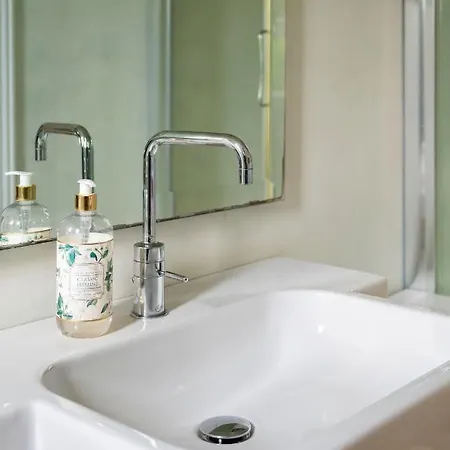 Appartamento Boutique With Private And Garden Oasis *