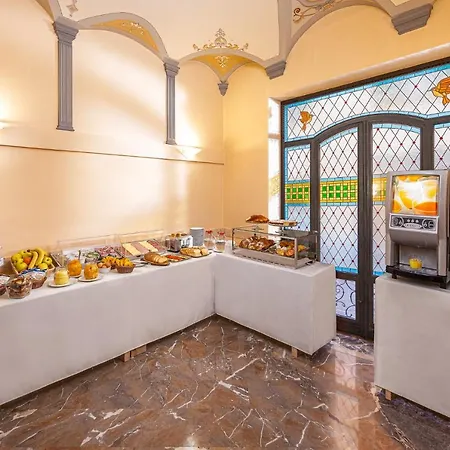 Hotel City Szálloda 3*