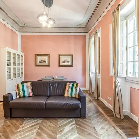 Futura Collection Center Apartment Florence