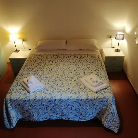 Appartamento Cozy Near Train Station