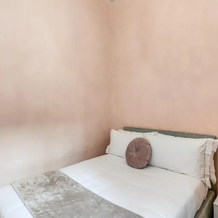 Futura Collection Center Apartment