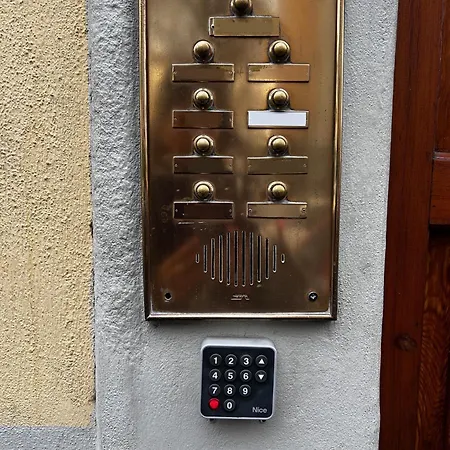 Characteristic In Santa Croce Apartment Florence