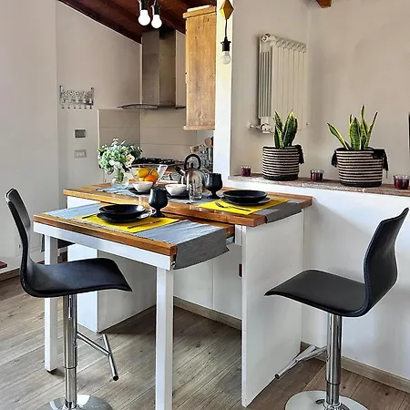 Characteristic In Santa Croce Apartment *