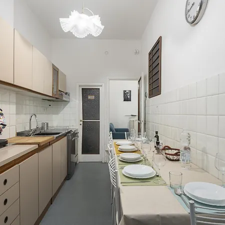 Comfortable 10 Minutes From Center 아파트 피렌체