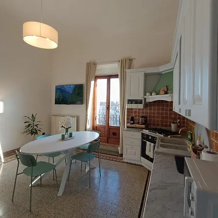 Castle 2 Bedrooms, 2 Bathrooms * Florence