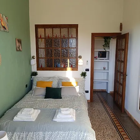 Apartment Castle 2 Bedrooms, 2 Bathrooms Florence