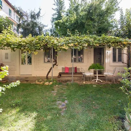 Boutique With Private And Garden Oasis Appartamento