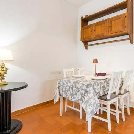 Dalu Lucilla - Private Car Park 15 Minutes To The Center Appartement *