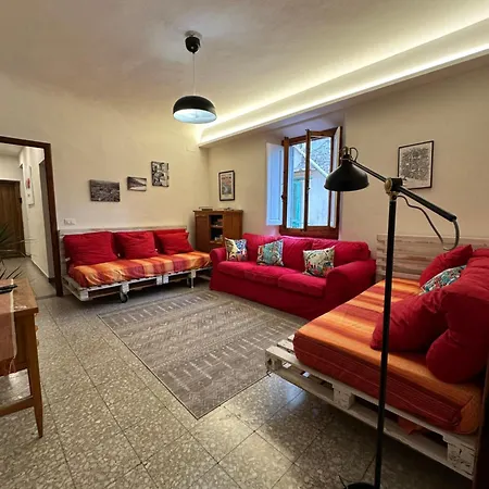 Dante Alighieri - Casa Babette Bed & Breakfast *