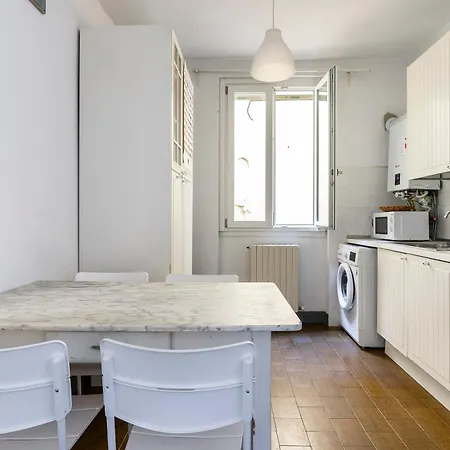 Apartamento Alfani 63 *