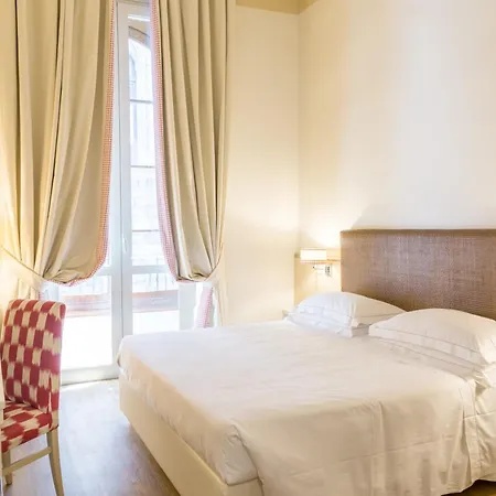 Hotell Grand Cavour 4*