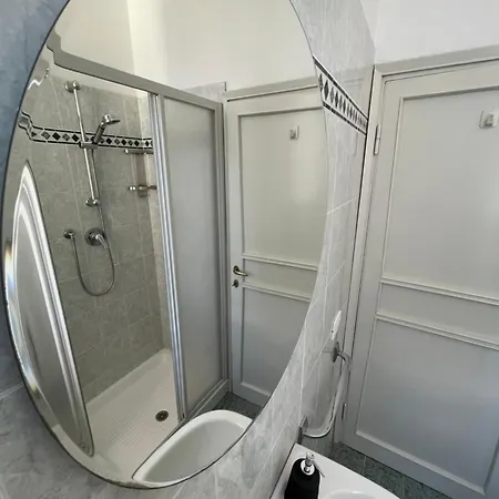 Roby In Centro 3 3 Bagni Apartamento *