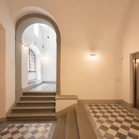- Grant Palagio 1 Bedroom In Duomo Apartment *