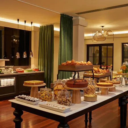 Indigo By Ihg Otel 4*