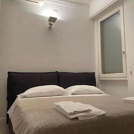 Lauren Apartment *