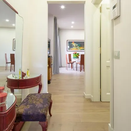 Stunning & Luxurious 1br 1 Min Walk By Duomo