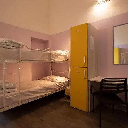 Hostel & 7 Florencie