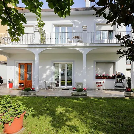 Comfort Bed & Breakfast 2*