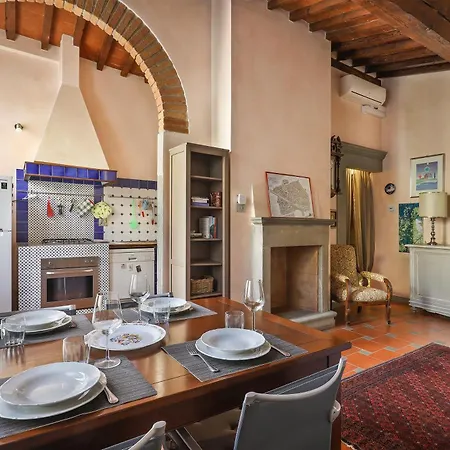 2 Bedroom With Terrace Florenz