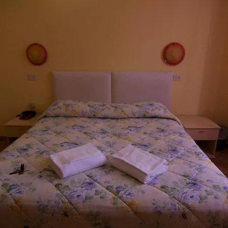 Mannolini Hotel 2*