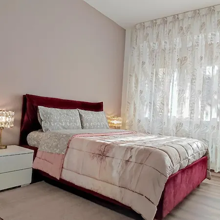 Central Apartment *
