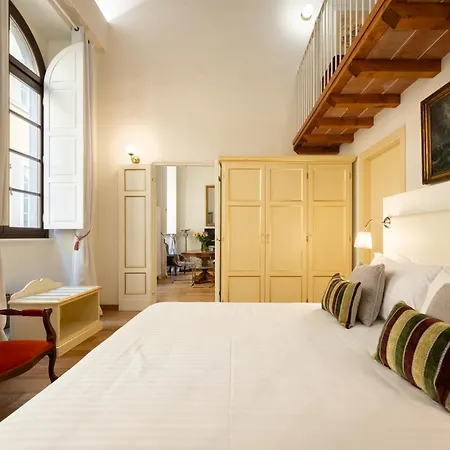 לינה וארוחת בוקר Palazzo D'ambra Residenza D'epoca פירנצה