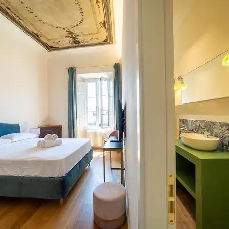 Residenza D'epoca Palazzo Salviati Quaratesi * Floransa